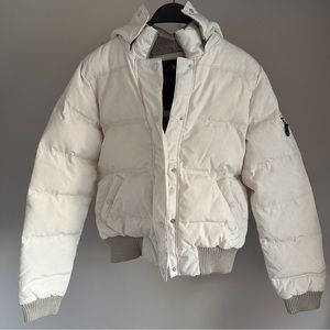 American Eagle White Puffer Jacket